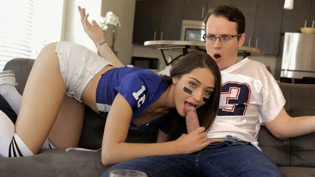 Порно суреті ағып жатқан киска